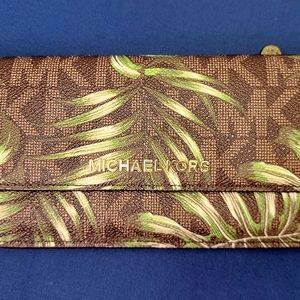 Michael Kors Palm Leaf Wallet Like New!!!